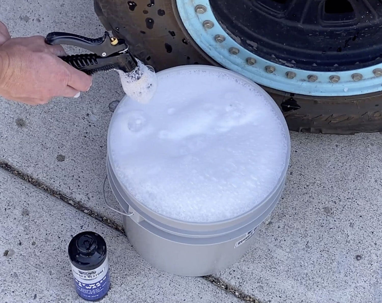 Foam Cannon Without a Pressure Washer 