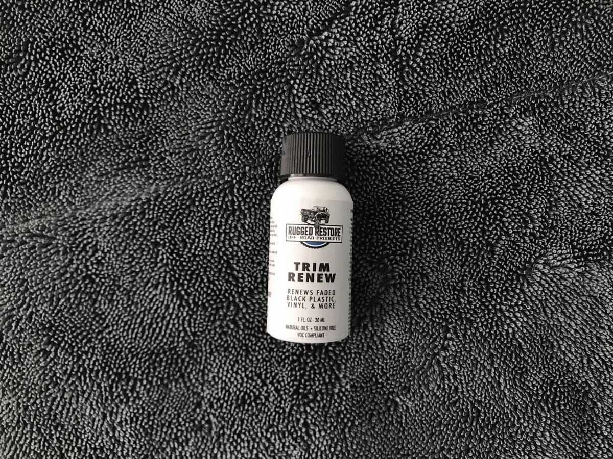 TRIM RENEW BLACK TRIM, BUMPER, PLASTIC, HARD TOP & VINYL RESTORER Rugged Restore